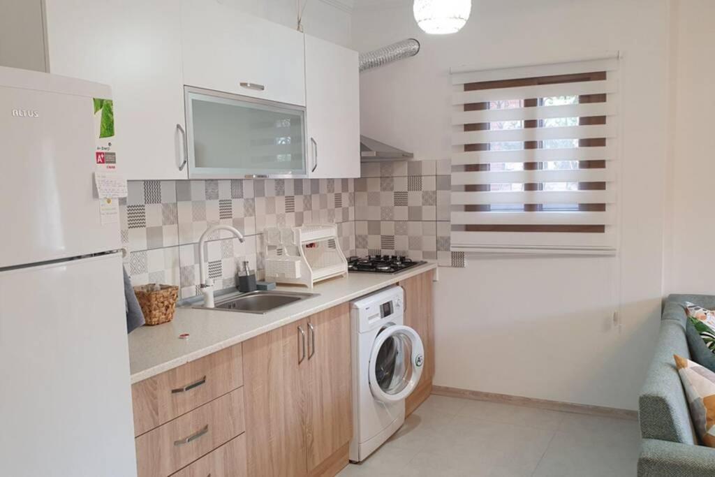 2+1 Apartm With Garden + Balcony , At Ladies Beach Kusadası Extérieur photo