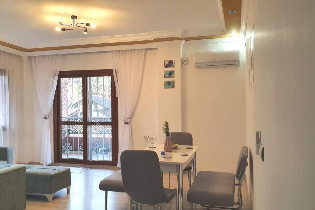 2+1 Apartm With Garden + Balcony , At Ladies Beach Kusadası Extérieur photo